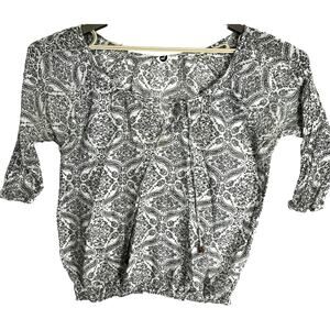 ROXY Top Size L Gray White Paisley 100% Cotton Sheer Scoop Neck Boho Chic STAIN